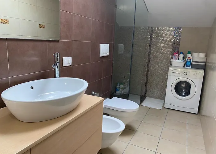 Lovely דירה אבזאנו